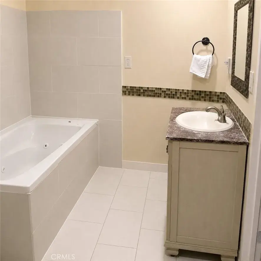 1383 S Garey Avenue, Pomona, CA 91766 - #3