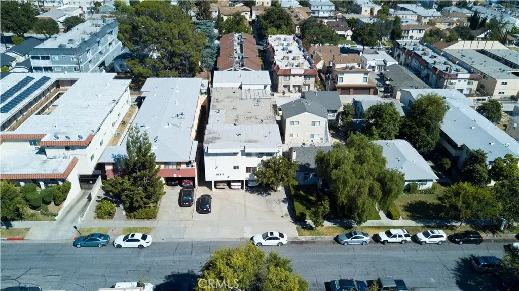 1052 Elm Avenue, Glendale, CA 91201 - #1