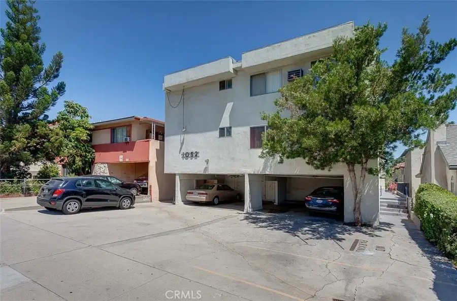 1052 Elm Avenue, Glendale, CA 91201 - #2
