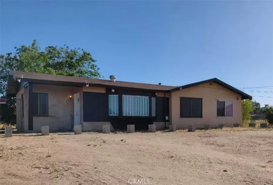 15357 Walnut, Hesperia, CA 92345 - #3