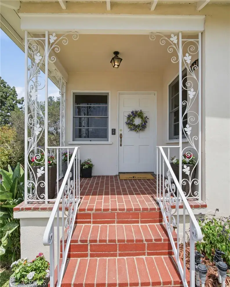 130 Sequoia Drive, Pasadena, CA 91105 - #2
