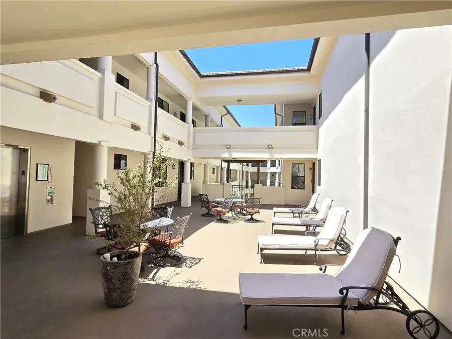 4724 Kester Avenue #409, Sherman Oaks, CA 91403 - #3