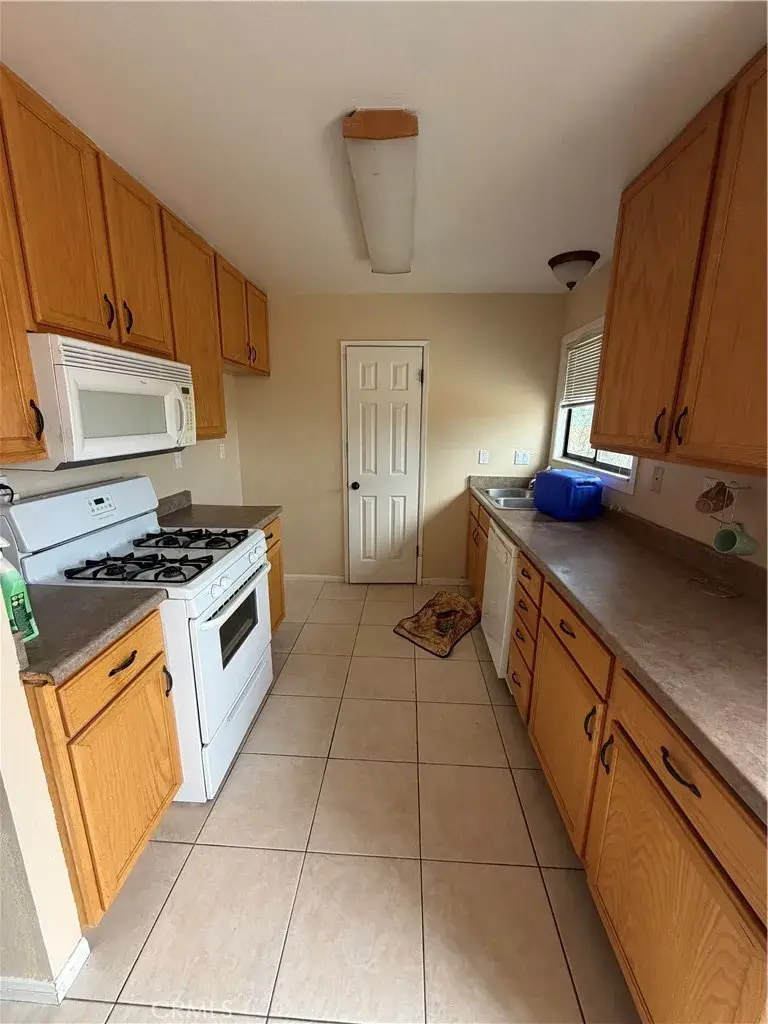 5313 Cahuilla, Twentynine Palms, CA 92277 - #3