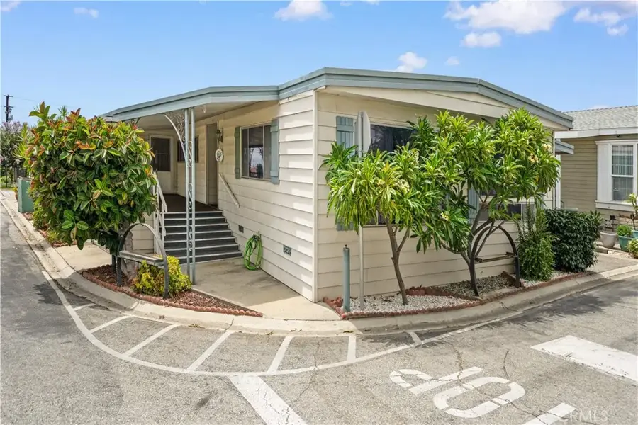 1035 E Huntington #17, Monrovia, CA 91016 - #3