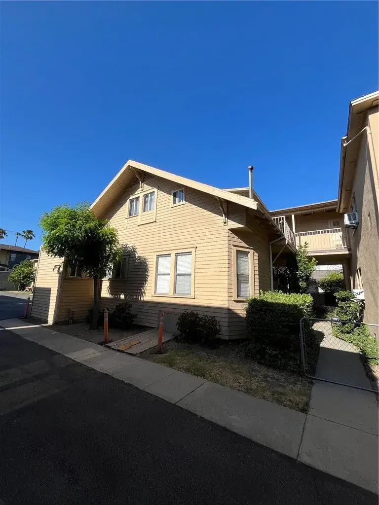 327 Riverdale, Glendale, CA 91204 - #3