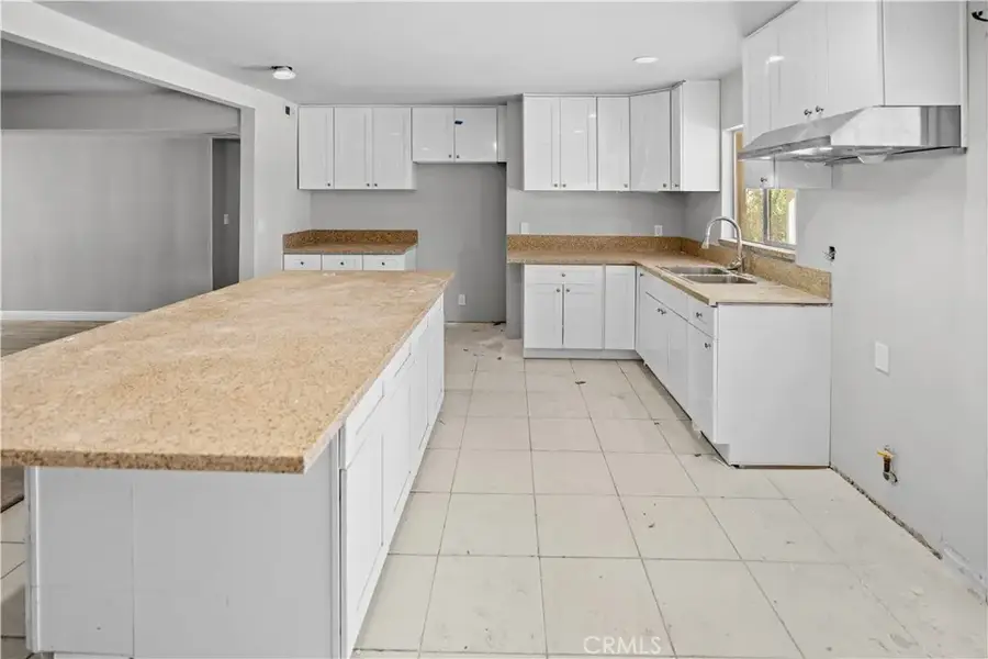 906 N 4th, Banning, CA 92220 - #3