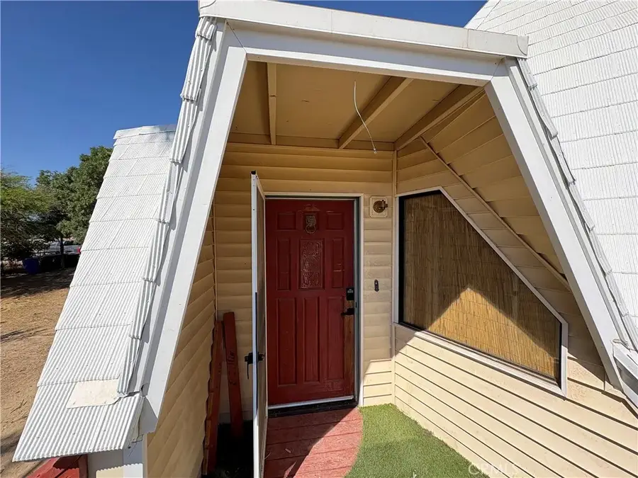 16810 Winona Street, Victorville, CA 92395 - #2