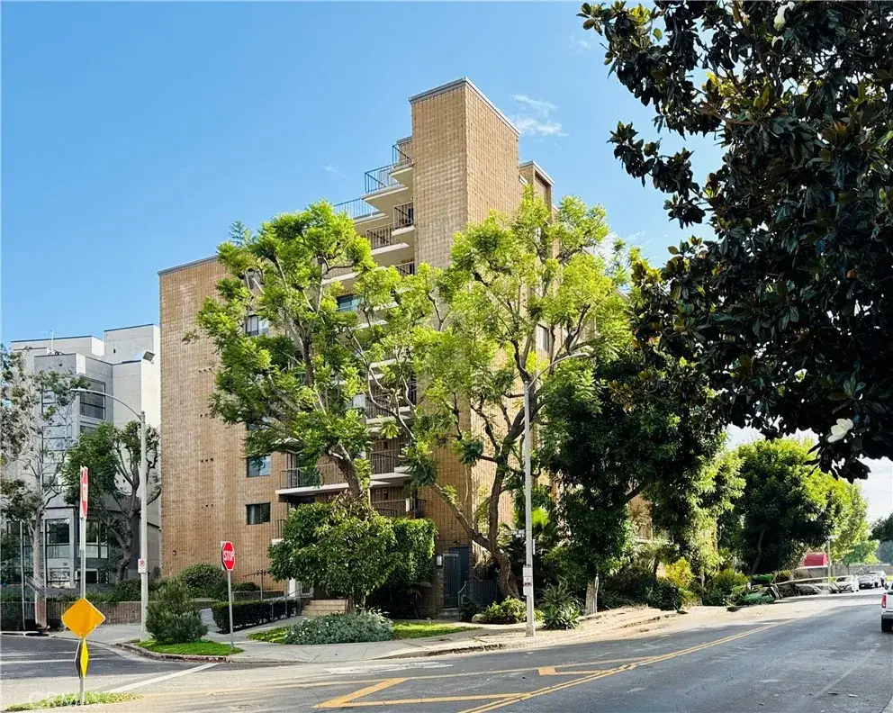 10966 Rochester Avenue #1B, Los Angeles, CA 90024 - #1