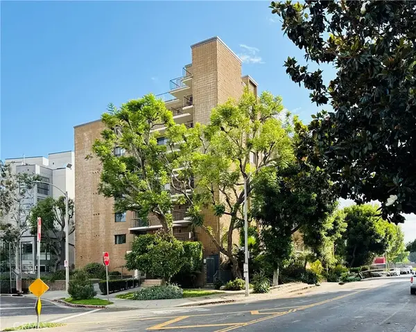 10966 Rochester Avenue #1B, Los Angeles, CA 90024