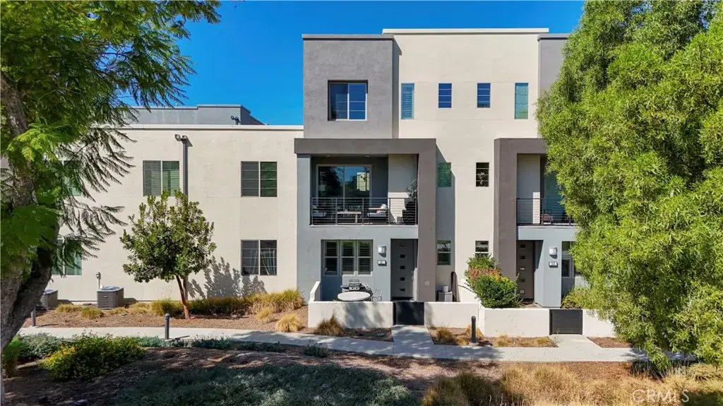 151 Cadence, Irvine, CA 92618 - #1