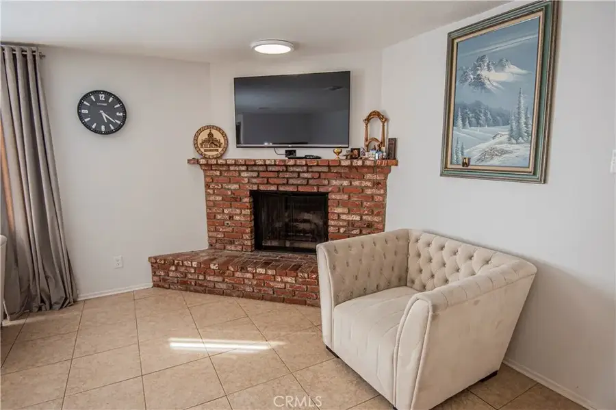 36457 Harold 3rd Street, Palmdale, CA 93550 - Image #3