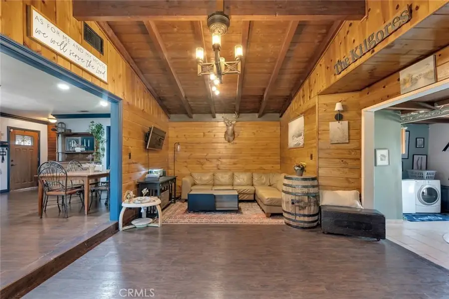 8446 Amboy Avenue, Sun Valley, CA 91352 - Image #3