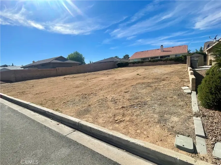 13090 Yellowstone, Victorville, CA 92395 - Image #3