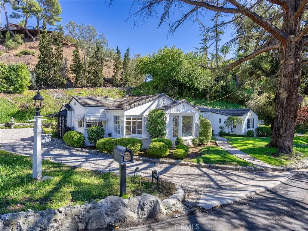 1620 Melwood Drive, Glendale, CA 91207 - Image #1