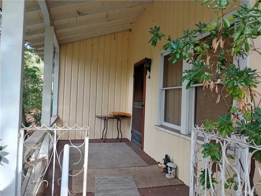 7916 Glenties Lane, Sunland, CA 91040 - Image #2