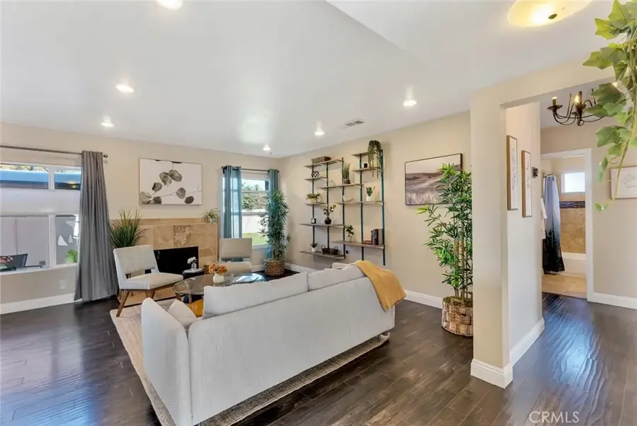 7748 El Caprice Avenue, North Hollywood, CA 91605 - Image #2