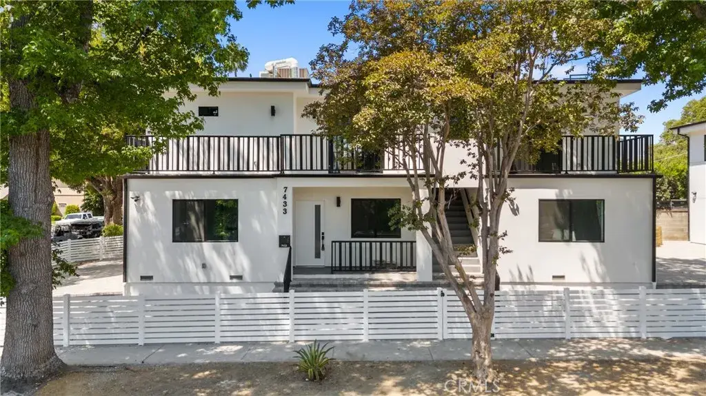 13901 Runnymede, Van Nuys, CA 91405 - Image #1