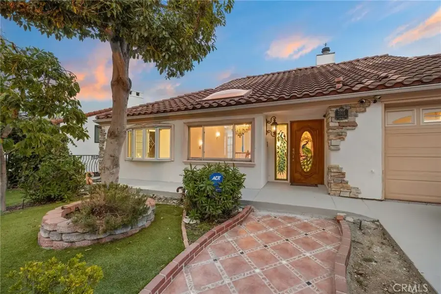 3916 Carnavon, Los Angeles, CA 90027 - Image #3