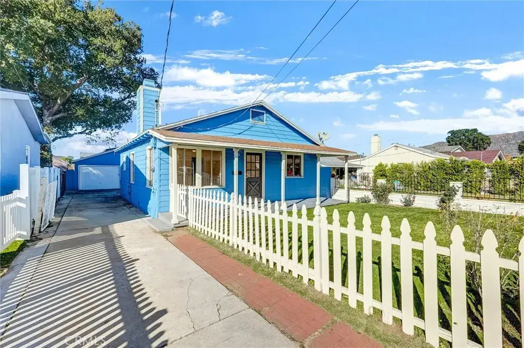 10335 Scoville Avenue, Sunland, CA 91040 - Image #1