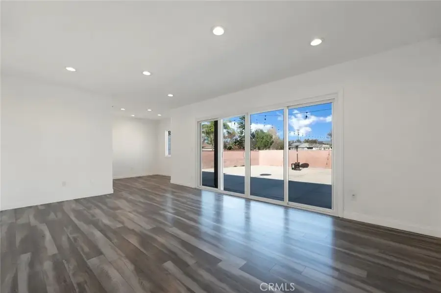 13321 Blythe Street, North Hollywood, CA 91605 - Image #2