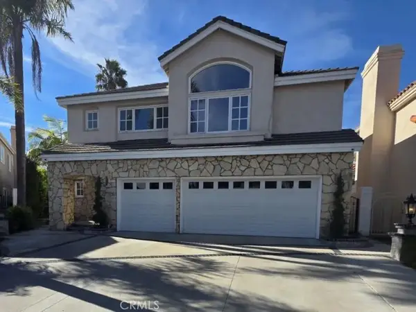 21231 Dove Circle, Huntington Beach, CA 92646
