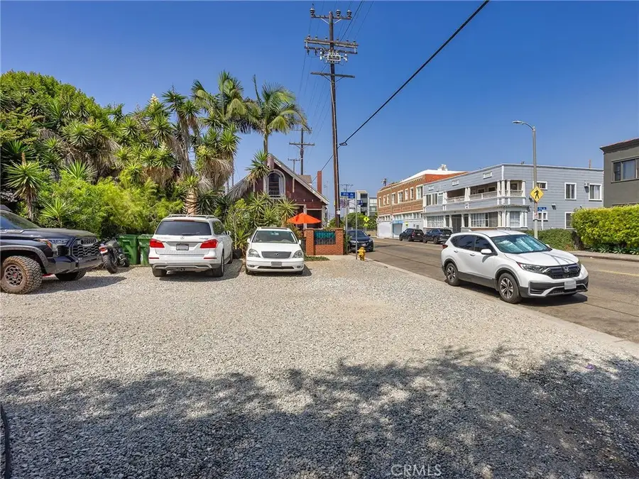 1909 Pacific, Venice, CA 90291 - #3