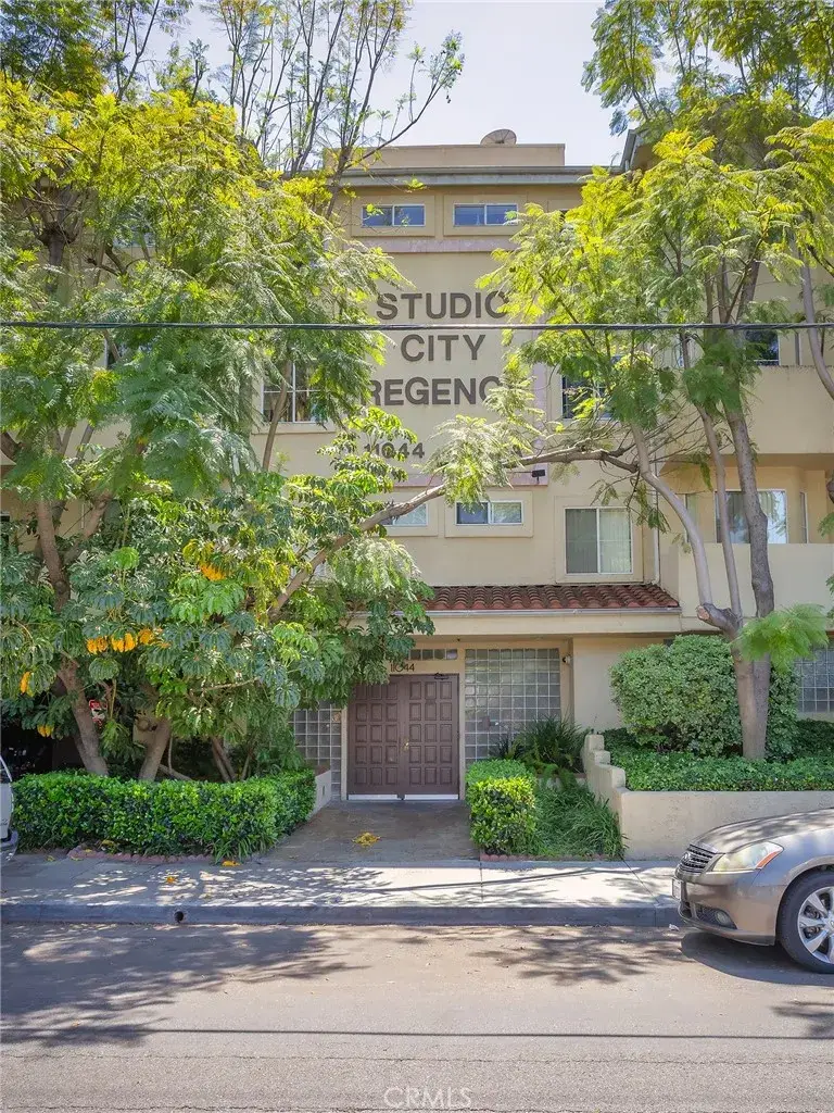 11044 Acama Street #302, Studio City, CA 91602 - #2