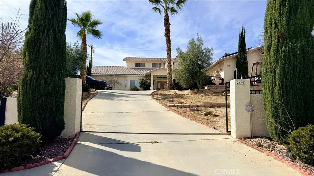 7590 Fairway, Yucca Valley, CA 92284 - #1