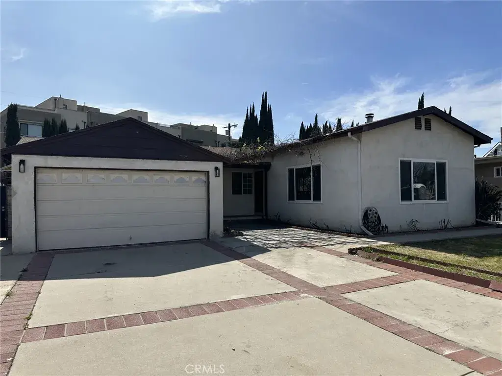6443 Longridge, Van Nuys, CA 91401 - #1