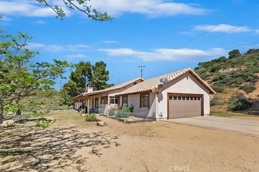 9060 Yucca Hills Road, Agua Dulce, CA 91390 - #3