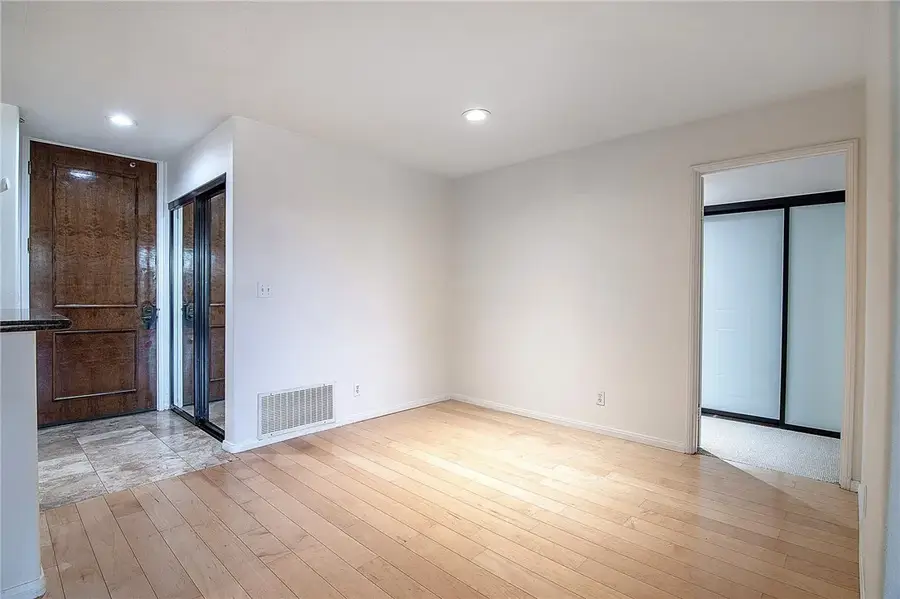 121 S Hope Street #333, Los Angeles, CA 90012 - #3