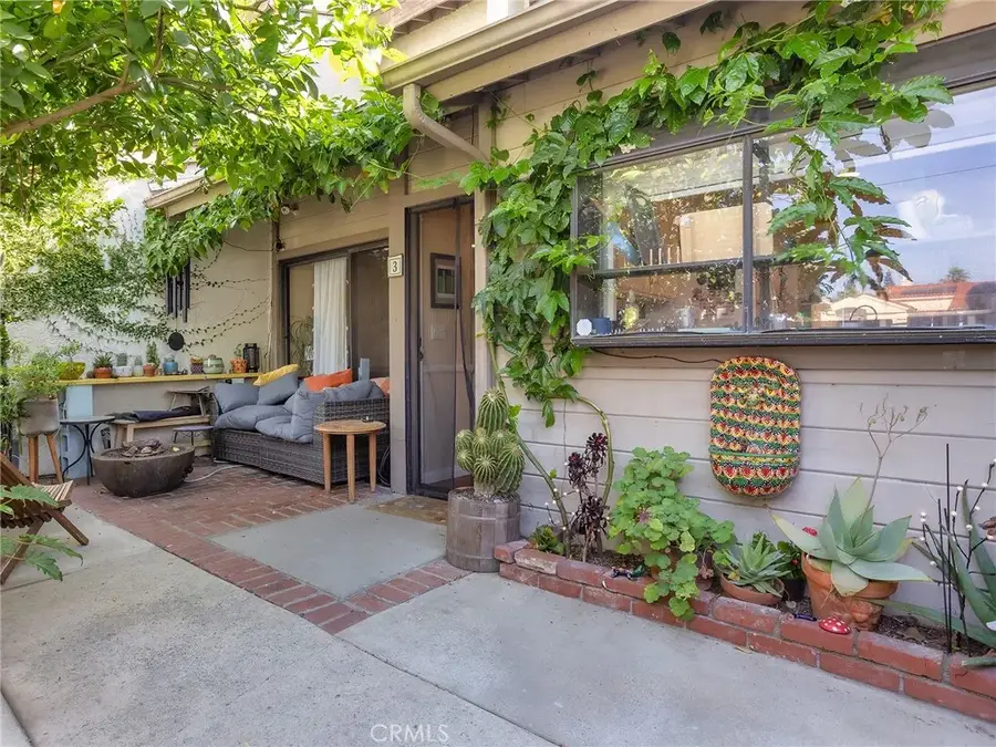 8348 Penfield Avenue #3, Winnetka, CA 91306 - #2