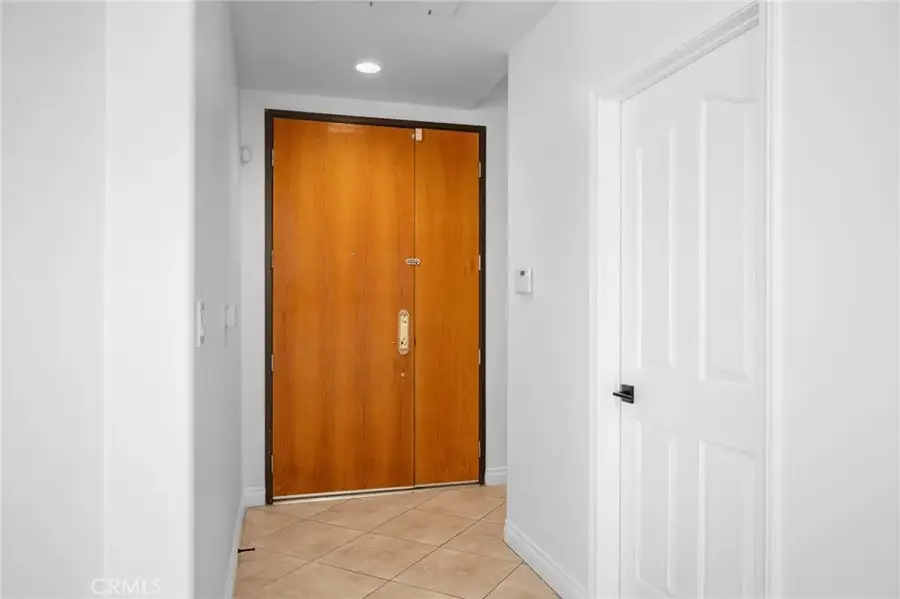 430 W Wilson #16, Glendale, CA 91203 - #3