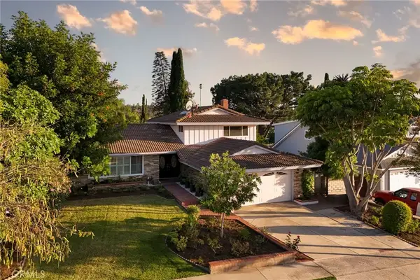 25182 Vespucci, Laguna Hills, CA 92653