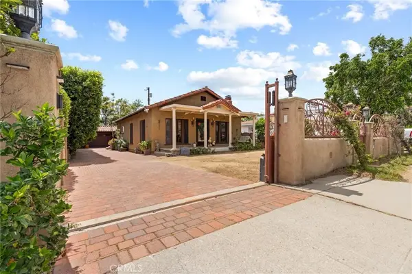 11232 Oxnard Street, North Hollywood, CA 91606