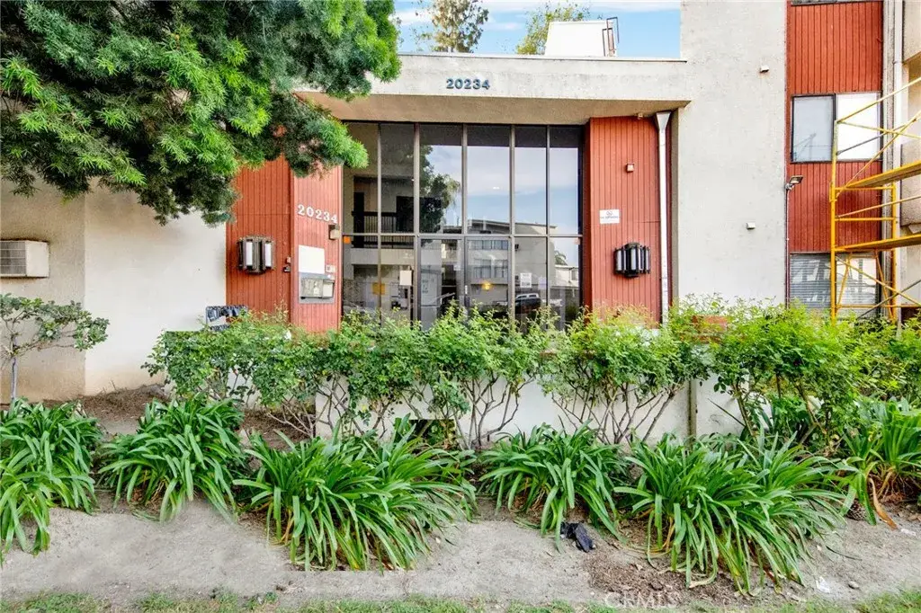 20234 Cantara Street #314, Winnetka, CA 91306 - #1