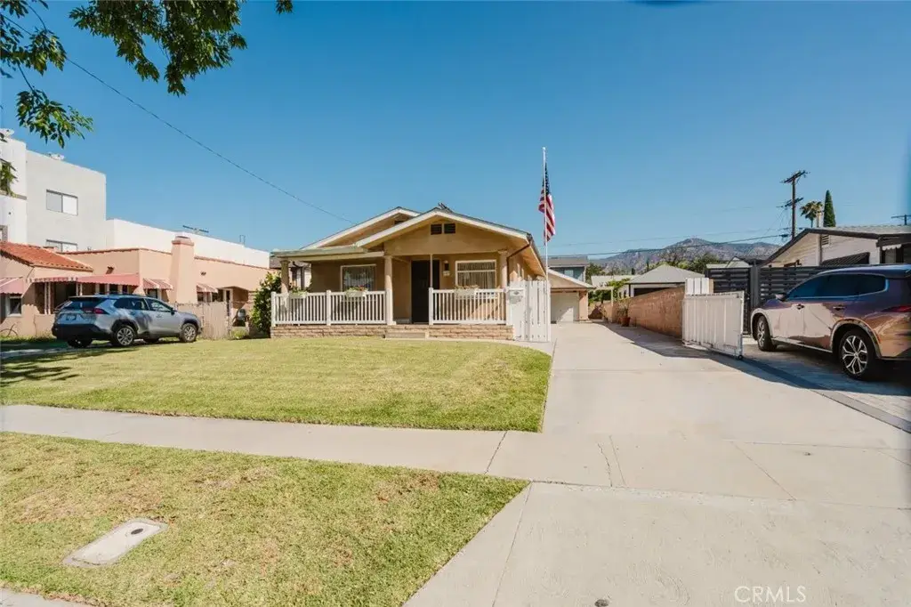 609 Alexander Street, Glendale, CA 91203 - #1