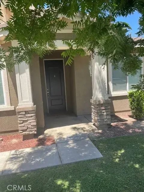 8011 Amber Creek Road, Bakersfield, CA 93313