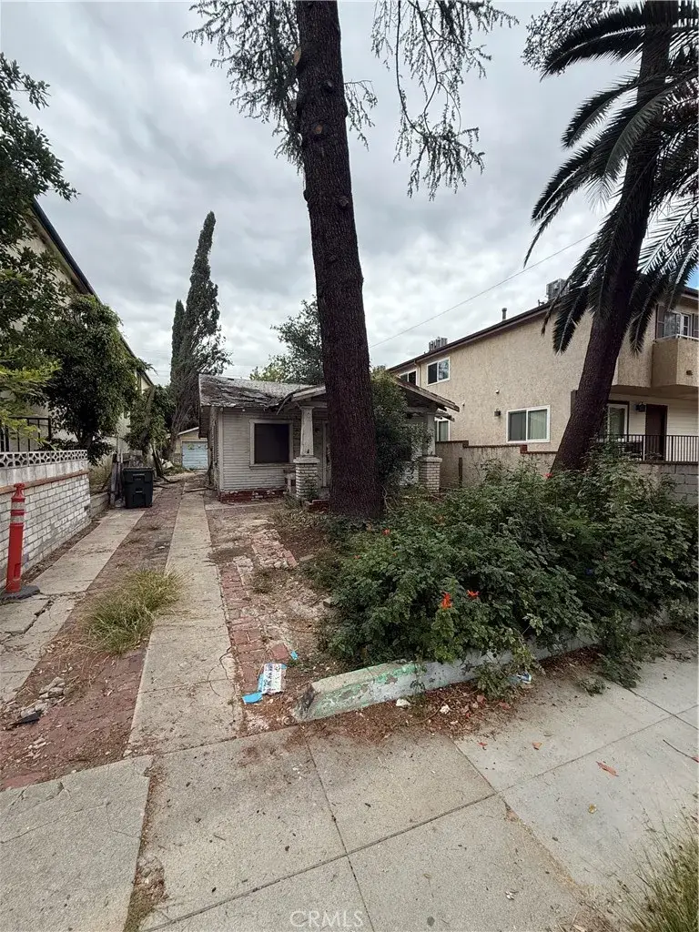 482 E Santa Anita, Burbank, CA 91501 - #1
