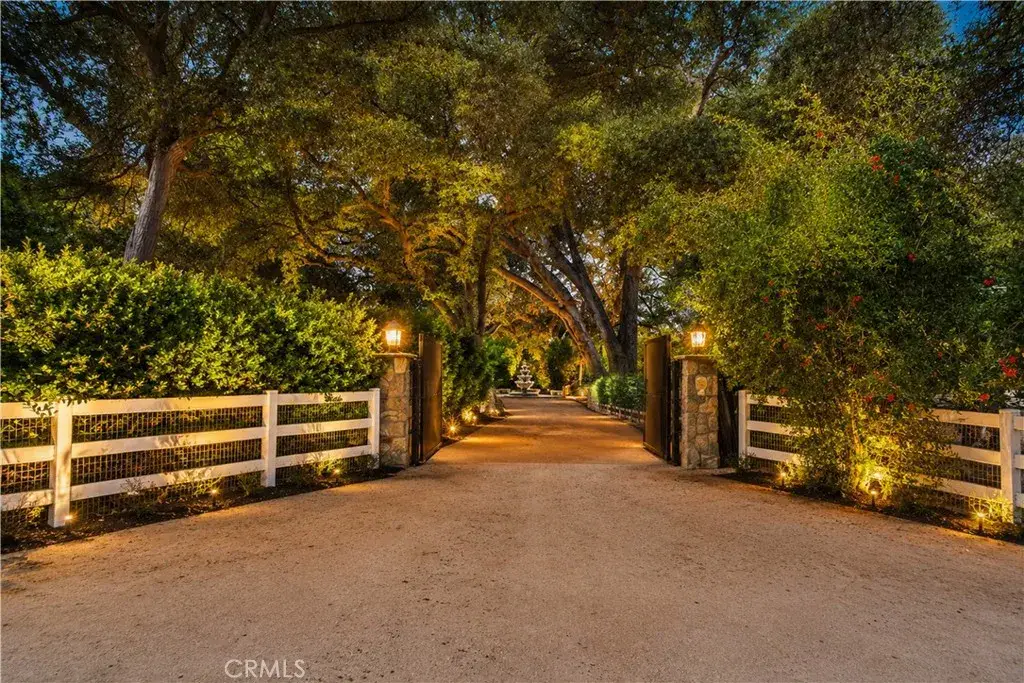 27821 Sand Canyon Road, Canyon Country, CA 91387 - #1