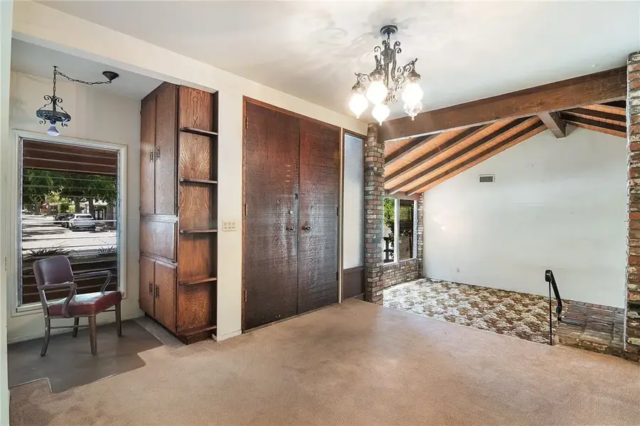 700 S Mariposa Street, Burbank, CA 91506 - #3