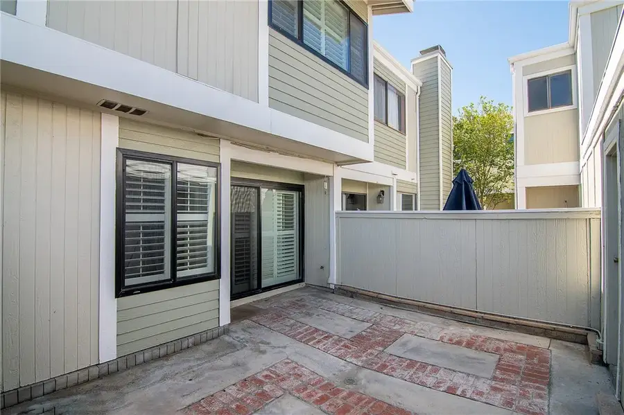 27064 Crossglade, Canyon Country, CA 91351 - #3