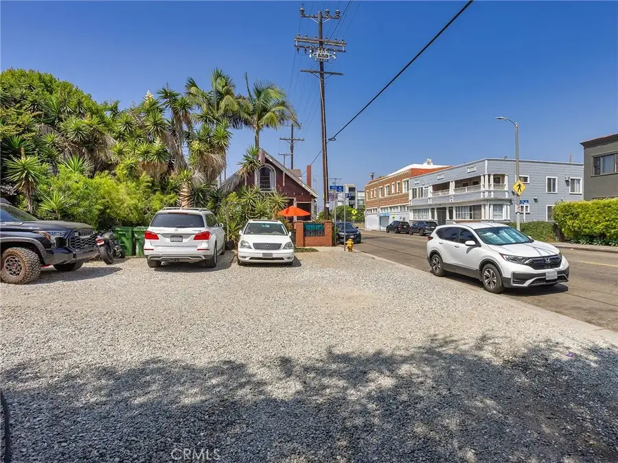 1909 Pacific, Venice, CA 90291 - #3