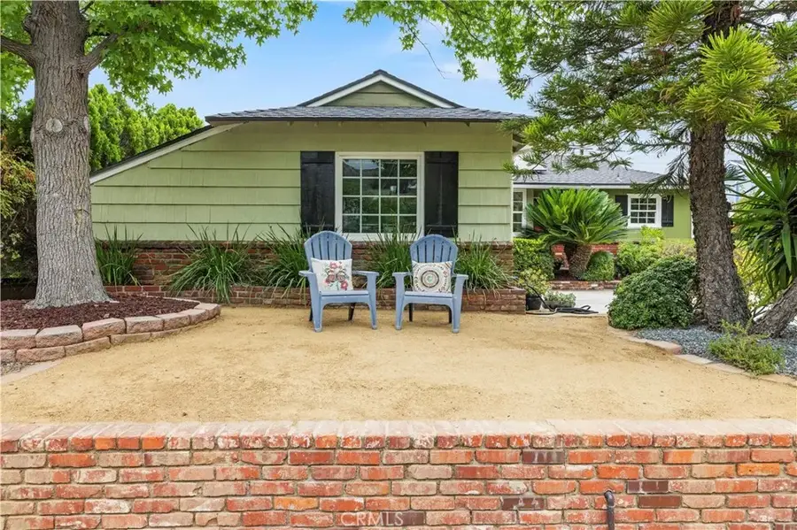 8407 Broadacre Drive, Sun Valley, CA 91352 - #3