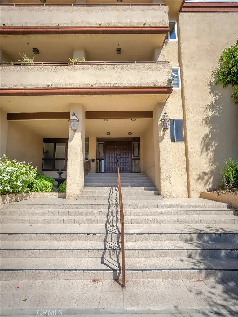 5412 Lindley Avenue #108, Encino, CA 91316 - #2