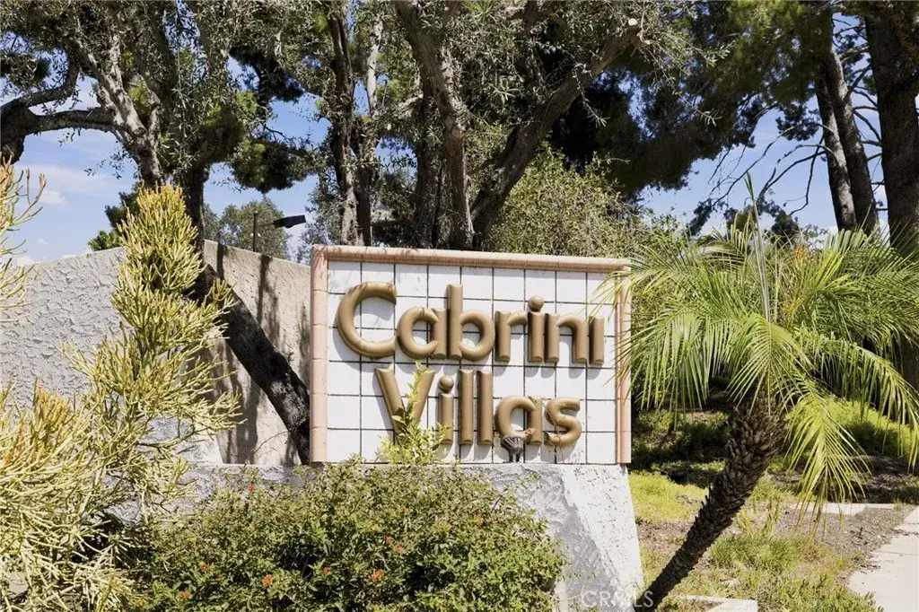 9436 Via Salerno, San Fernando Valley, CA 91504 - #1