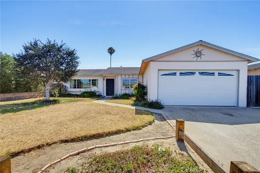 3138 S M Street, Oxnard, CA 93033 - #2