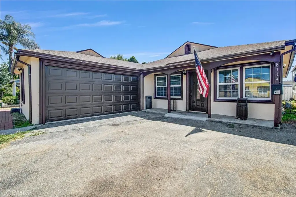 8139 Jellico Avenue, Northridge, CA 91325 - #1