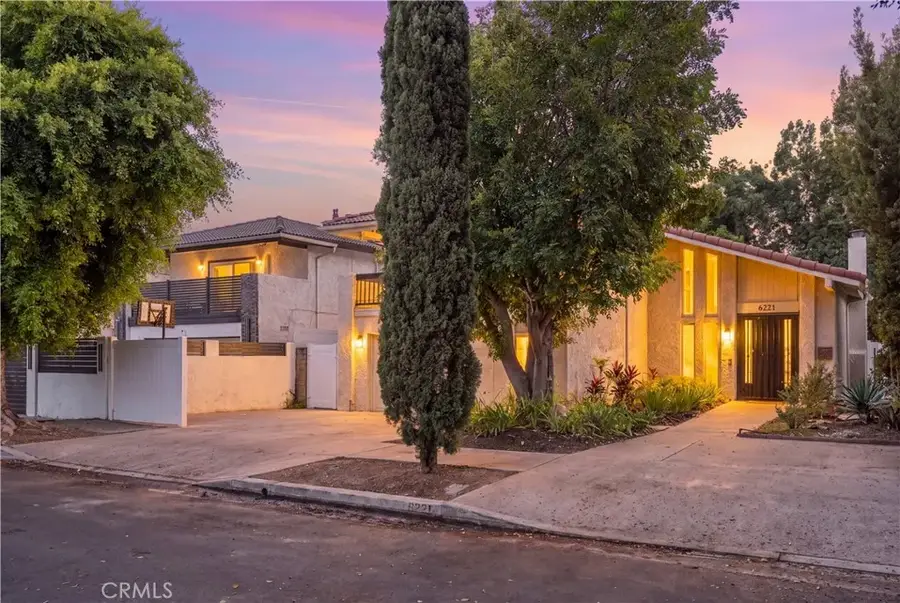 6221 Mammoth, Valley Glen, CA 91401 - #2
