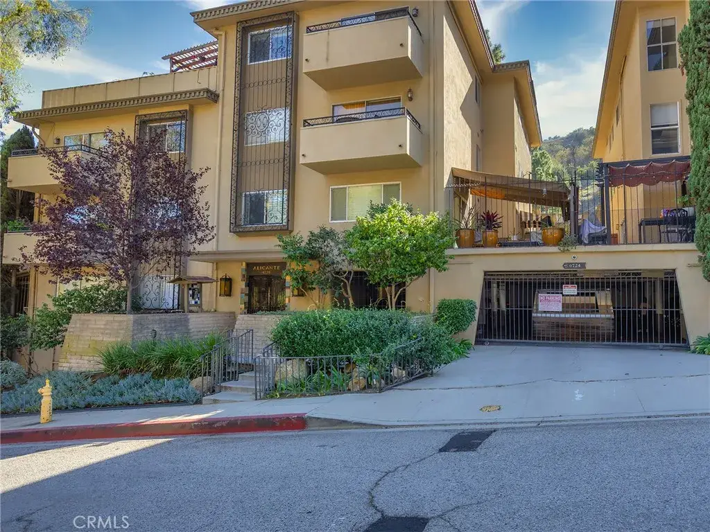 6724 Hillpark Drive #302, Los Angeles, CA 90068 - #1